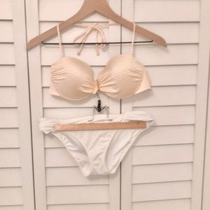 Victoria’s Secret bikini